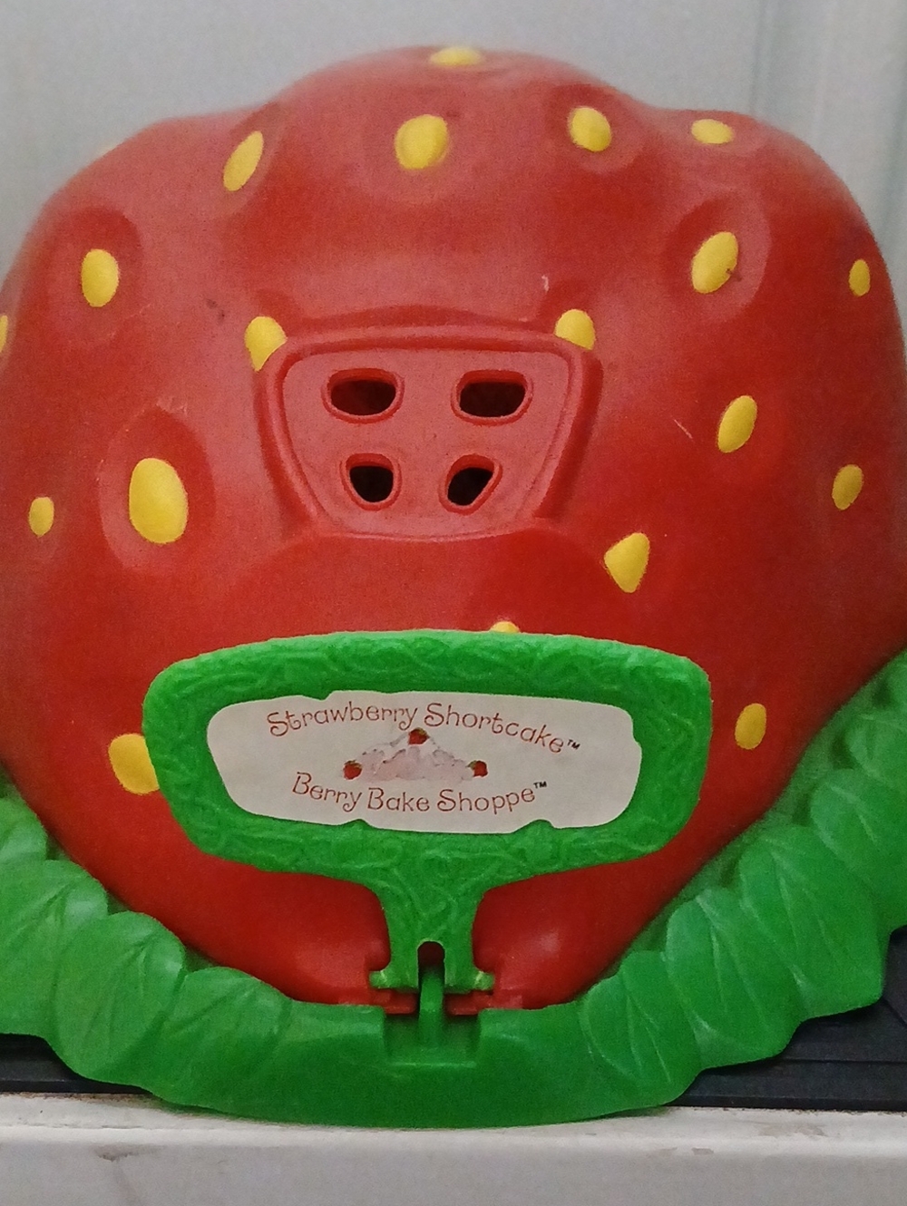Vintage Strawberry Shortcake Red Playset - Berry Bake Shoppe